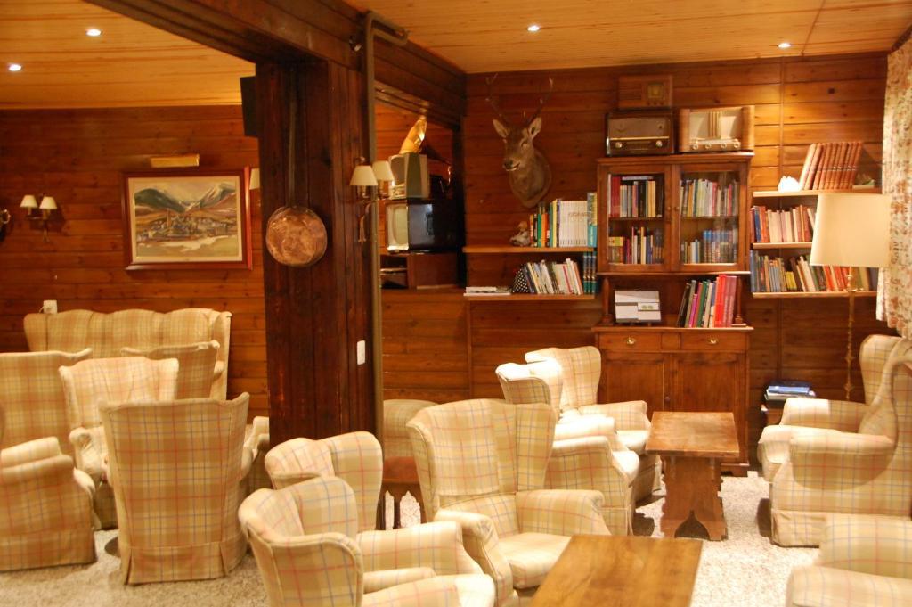 Hotel Roya إيسبوت المظهر الخارجي الصورة